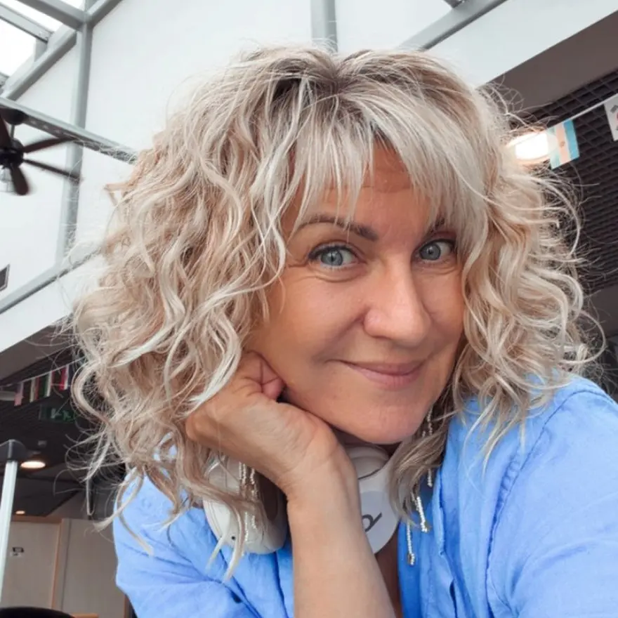 nele-tasane-fotograaf-koolitaja-kreeka-koolituslaagrid-minus-hero-img